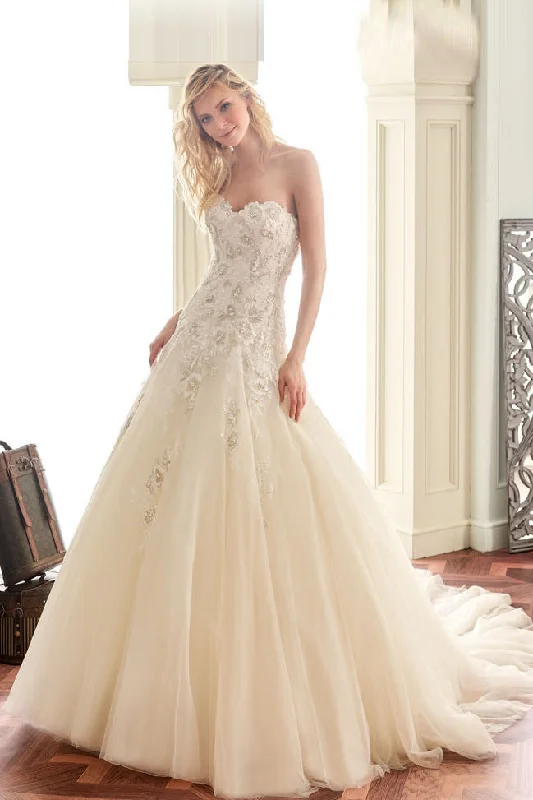 A-Line Appliqued Sleeveless Sweetheart Long Tulle&Lace Wedding Dress-MK_705787 Modern Bridal Gown